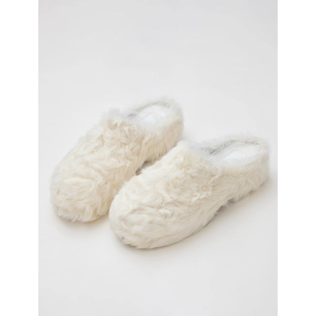 Fur-lined clogs – FF × JW collaboration | Urban elegance &amp; natural comfort