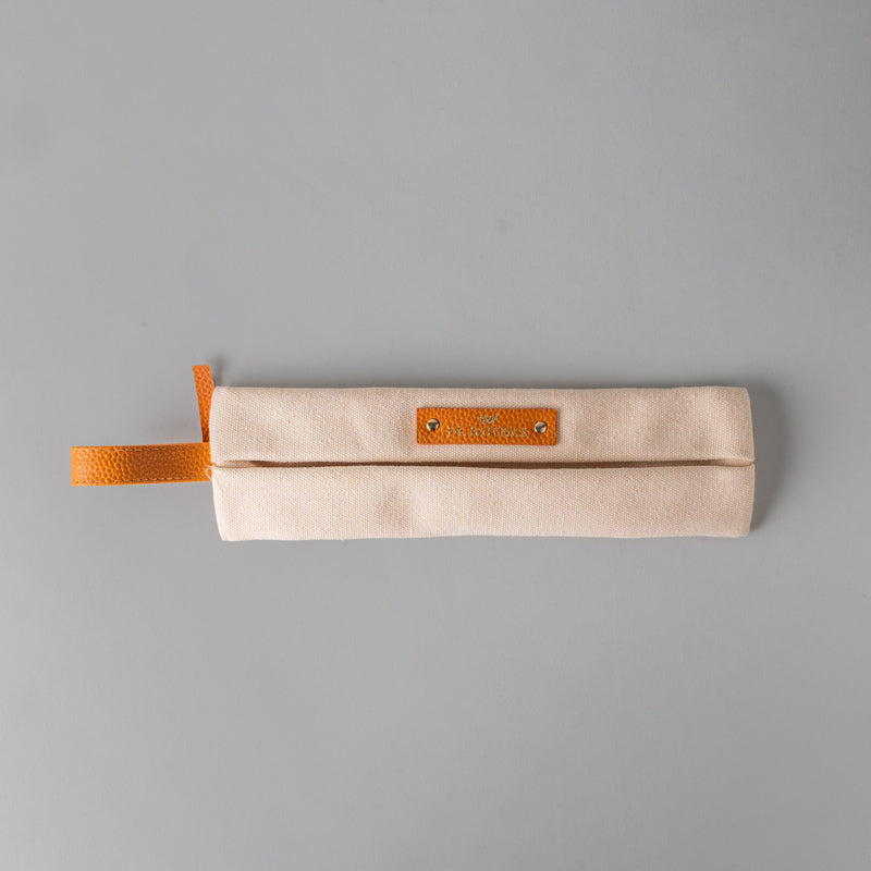 Toiletry bag made from recycled cotton and vegan leather