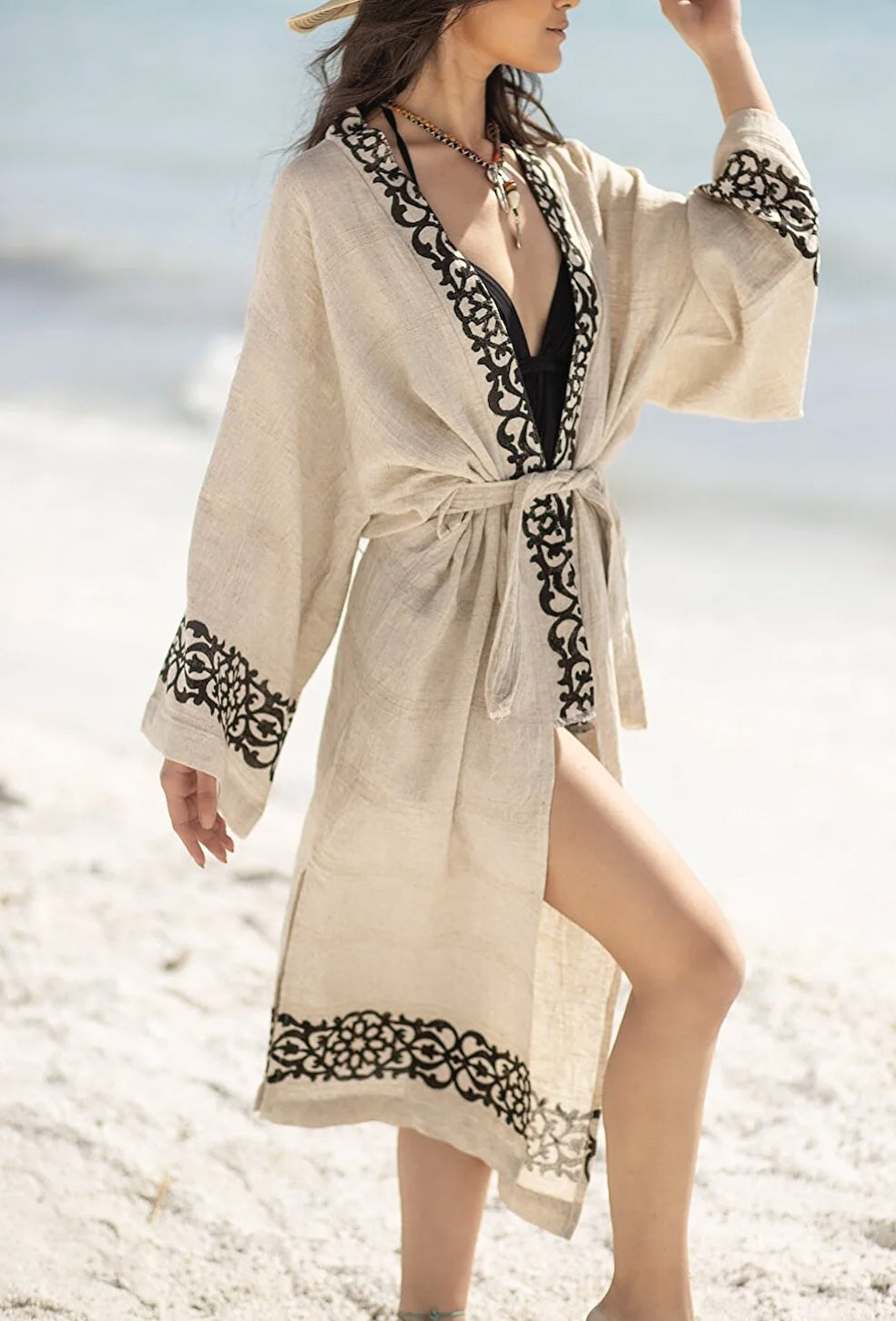 Kimono in linen and natural cotton